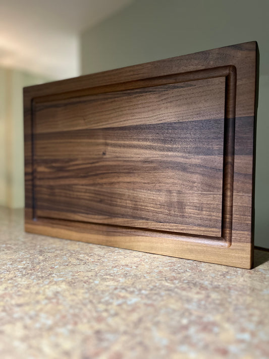 BLACK WALNUT EDGE GRAIN CUTTING BOARD