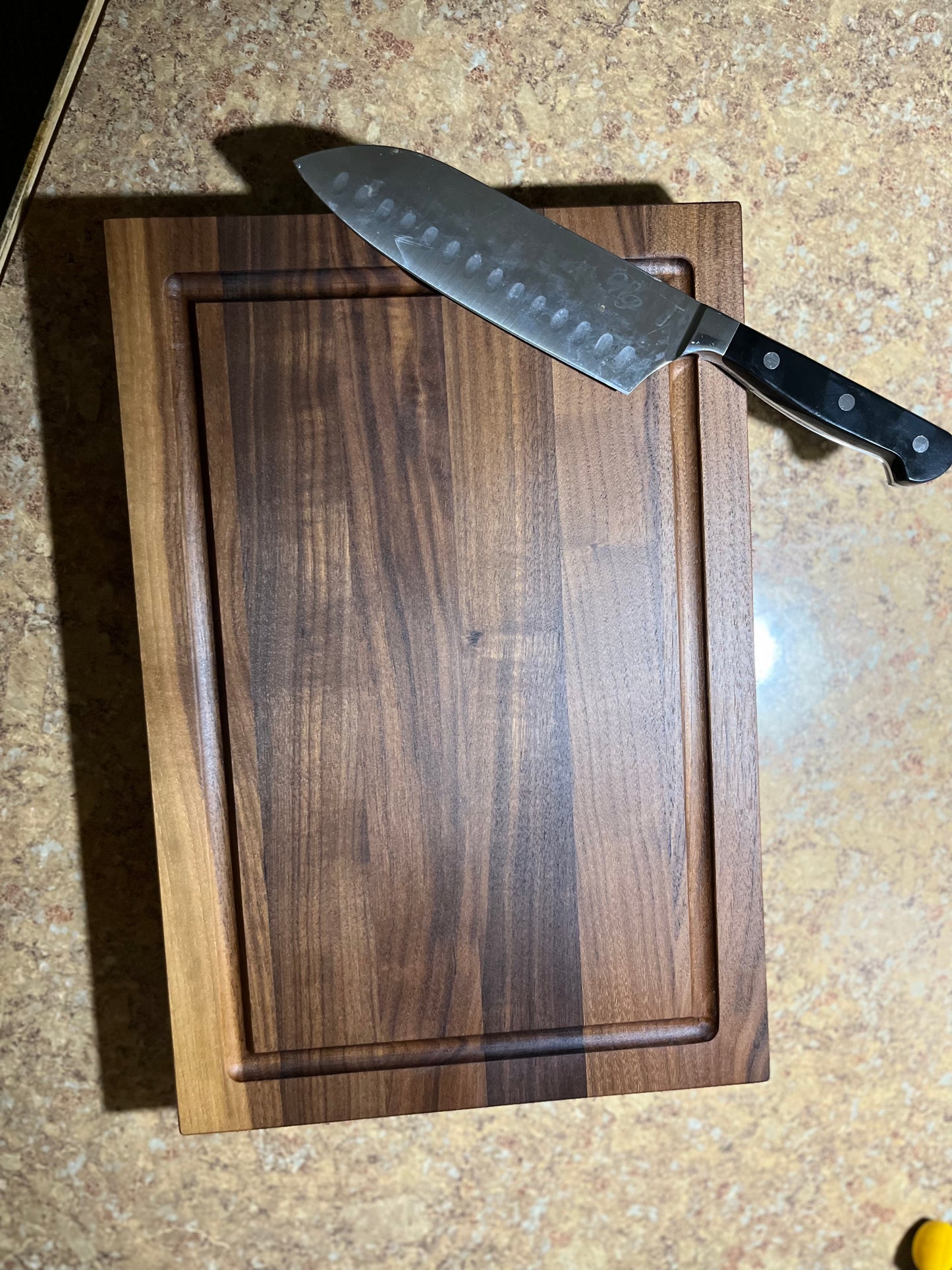 BLACK WALNUT EDGE GRAIN CUTTING BOARD